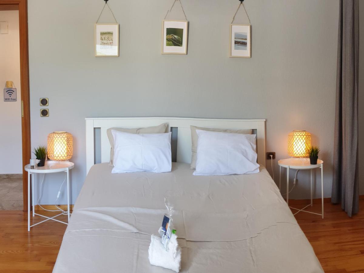 Cozy 3 Bedroom Apartment 케르키니 외부 사진