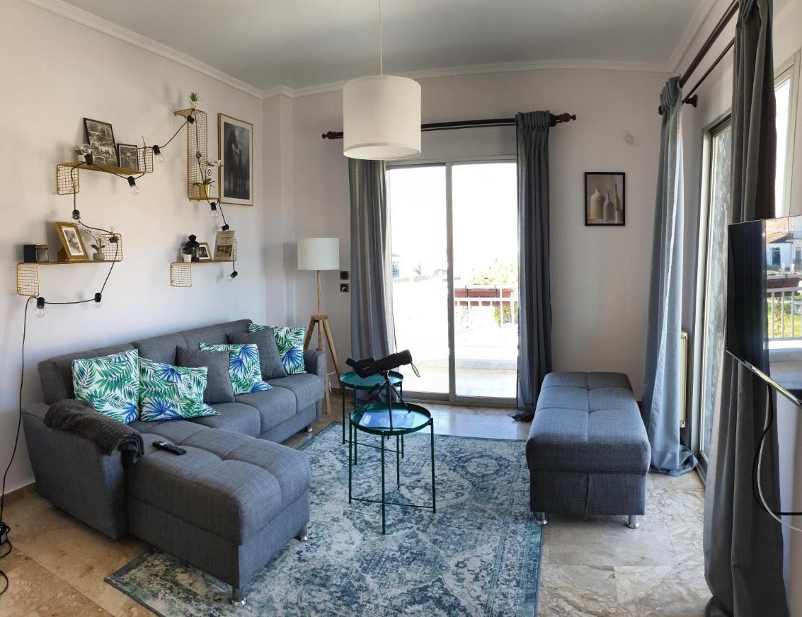 Cozy 3 Bedroom Apartment 케르키니 외부 사진